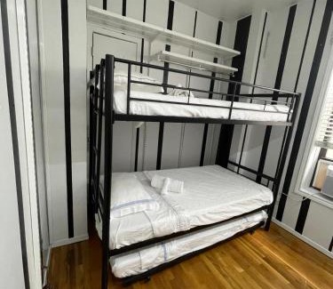 Hunters Point Apartment | 2 Bedrooms Flat 5 minutes from TIMES SQUARE