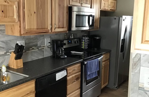Waynesville House | 2 BR, 1-1/2 bath house in wooded setting with private back yard, deck, hot tub.