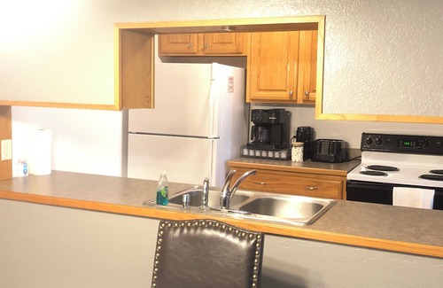 Kentwood Apartment | 2 BR 2 BA Cozy Retreat Near Everything
