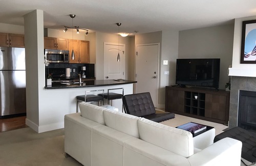 Coach Hill Condo | 2 BR, 2 BA Newly Renovated Condo with Pool