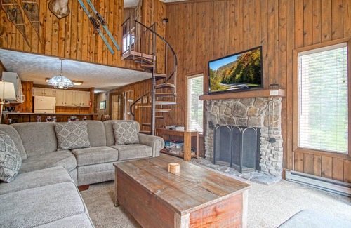 Snowshoe Condo | 2 Br: Wabasso 14: Mid Flume nearest slope