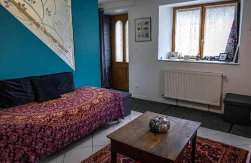 Baignes Bed & Breakfast | 2 Chambres table d'hôtes in the countryside le nid qui danse near Vesoul 2 to 6 pers.