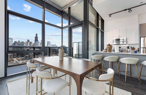 West Loop Apartment | 2 Designer Apts, Same Floor, Top-Tier Amenities