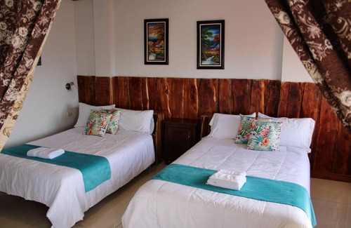 San Isidro Bed & Breakfast | 2 Double beds, kitchen and Living room 20 min Alajuela airport. Best views!