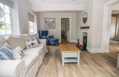 Cotebrook House | 2 Golf Links Cottages