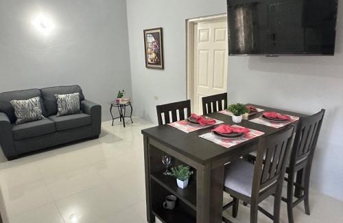 Silver Sands Apartment | 2 Love Birds Abode 3 Minutes to Beach