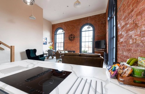 Edwinstowe Condo | 2 luxurious modern style apartments, in the heart of Sherwood Forest