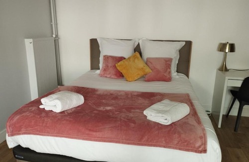 Saint-Vincent Apartment | 2 LYS Orleans Downtown, free secure parking