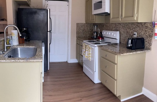 South Baton Rouge Condo | 2 Master Bedrooms -Very Clean- Recently Remolded 2 Patios Park at front door