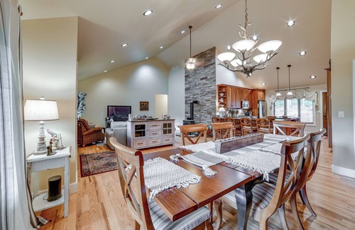 Union Dale House | 2 Mi to Elk Mountain: Secluded Union Dale Home!