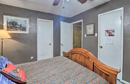 West Arlington House | 2 Mi to Lake Arlington Spacious Escape with Deck