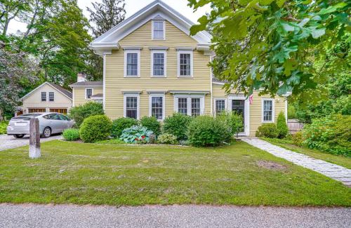 Stockbridge Apartment | 2 Mi to Norman Rockwell Museum Stockbridge Apt!