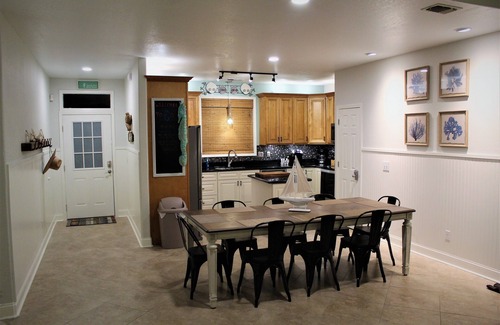 Ono Island House | 2 minutes to Sugar Sand Beach, Private Home, Sleeps 14
