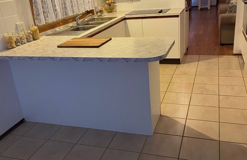 Forster House | 2 minutes walk to lakenSERENITY nCentrally located