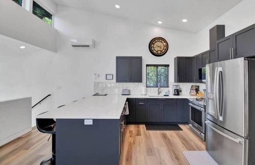Dagbelen Apartment | 2 Pools 5500 m² Garden Family & Events, Pet Yalıkavak -sleeps 4