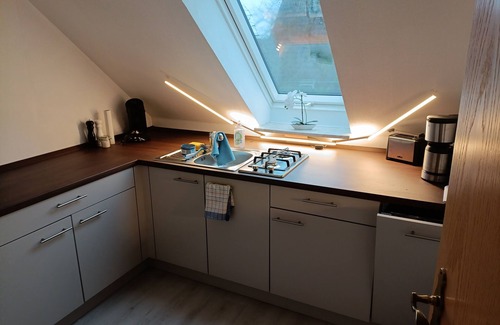 Hamburg-Mitte Apartment | 2 room 86sqm DG apartment on the outskirts of Hamburg