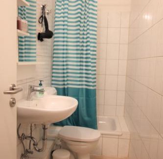 Nordstadt Apartment | 2 ROOM APARTMENT by the CASTLE