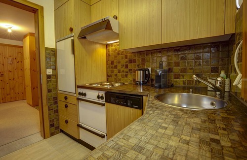Silvaplana Apartment | 2-room flat with lake view on the 1st floor