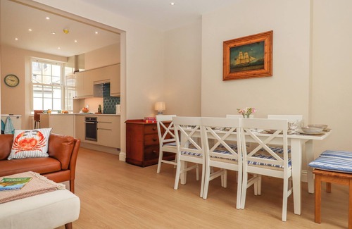 Teignmouth Cottage | 2 SEA OTTER HOUSE, pet friendly in Teignmouth