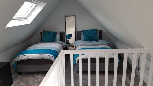 Liverpool Apartment | 2 Serviced Apartments in Childwall-South Liverpool - Each Apartment Sleeps 6