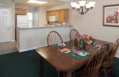 Branson Hotel | 2 Spacious Palace View Heights Getaway – Perfect for Families or Group Retreats