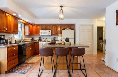 Hagerstown House | 2 Storie, Hot Tub, Open Area