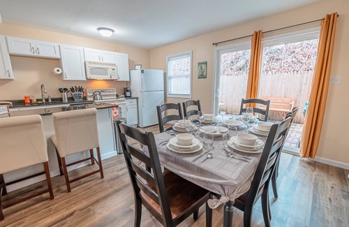 Saylorsburg House | 2 Townhomes near Hiking & Fun!*Dogs OK*Fireplace*