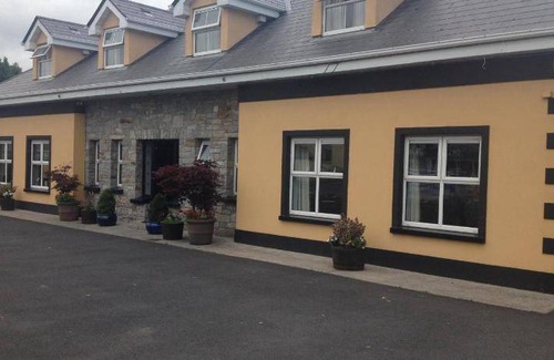 Castlebar Bed & Breakfast | 20 m² Bed and breakfast ∙ 3 guests