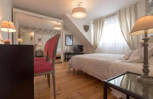 Marcq-en-Baroeul Bed & Breakfast | 20 m² Bed and breakfast ∙ 3 guests