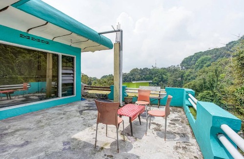 Tretes Hotel | 20 m² Hotel ∙ 3 guests