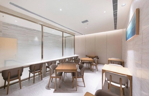 North Chaoyang Hotel | 20 m² Hotel ∙ 4 guests