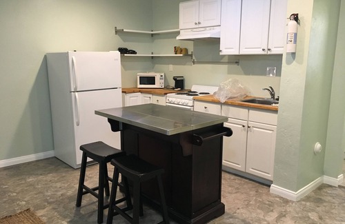 La Presa Apartment | 20 minutes from downtown San Diego.Large clean quiet secured studio.Near 54H 125