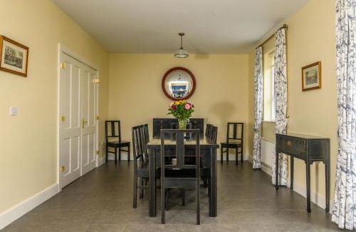 Glaslough House | 20 village square Glaslough