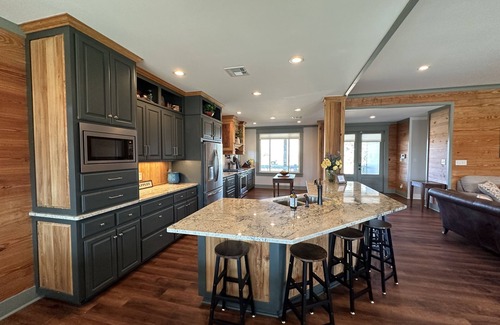 Hackberry House | 200 feet on the water with boat house!