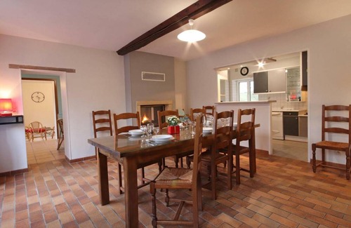 La Mesniere Cottage | 200 m² Cabin ∙ 4 bedrooms ∙ 12 guests