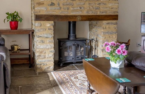 Blackford Cottage | 200 m² Cottage ∙ 2 bedrooms ∙ 4 guests