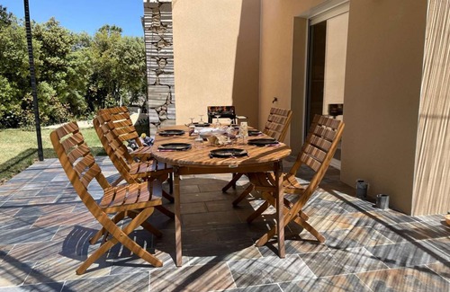 Labastide-de-Virac House | 200 m² House ∙ 3 bedrooms ∙ 6 guests