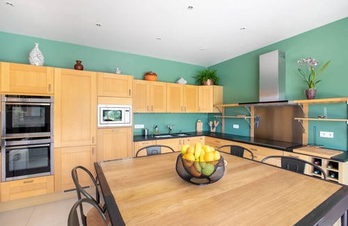 Largny-sur-Automne House | 200 m² House ∙ 4 bedrooms ∙ 9 guests