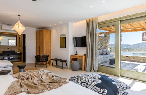 Mykonos Hotel | 200 m² Hotel ∙ 4 bedrooms ∙ 10 guests