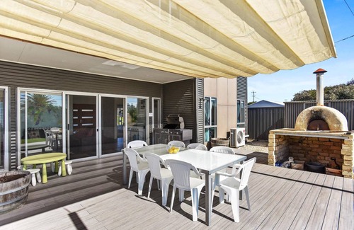 Goolwa South House | 200 m² House ∙ 4 bedrooms ∙ 12 guests