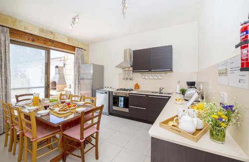 Ggantija House | 200 m² House ∙ 4 bedrooms ∙ 10 guests