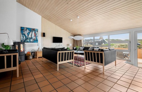 Hjørring House | 200 m² House ∙ 5 bedrooms ∙ 14 guests