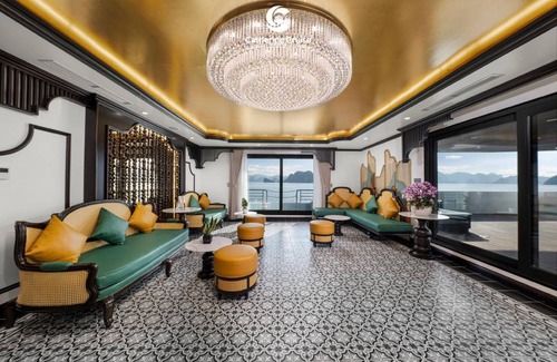 Bai Chay Boat Rental | 200 m² Houseboat ∙ 2 bedrooms ∙ 20 guests