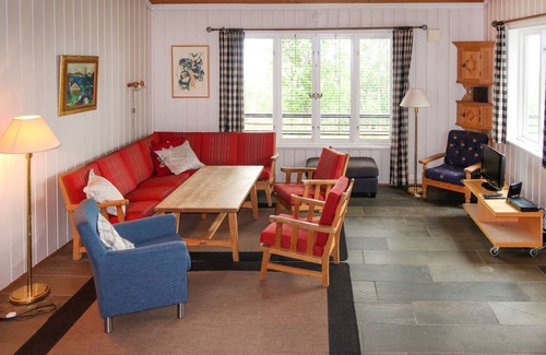 Svingvoll House | 200 m² House ∙ 4 bedrooms ∙ 8 guests