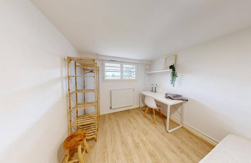 Poitiers Resort | 200 m² Private room ∙ 1 bedroom ∙ 1 guest