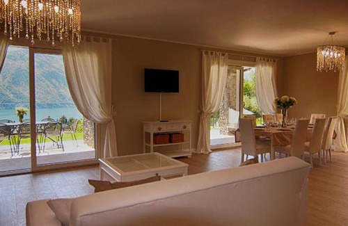 Tremezzo Resort | 200 m² Resort ∙ 3 bedrooms ∙ 8 guests