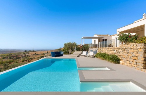 Buseto Palizzolo Villa | 200 m² Villa ∙ 4 bedrooms ∙ 8 guests