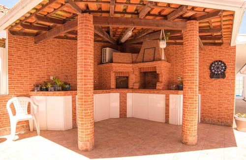 Charneca de Caparica e Sobreda Villa | 200 m² Villa ∙ 5 bedrooms ∙ 10 guests