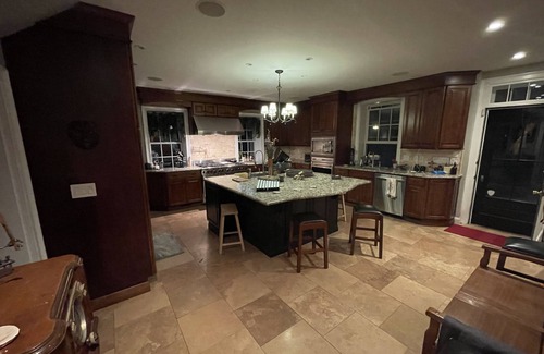Buckingham Lake - Crestwood Other | 200 yr old Historic Farmhouse in Walkable City Neighborhood - 35 min to Saratoga