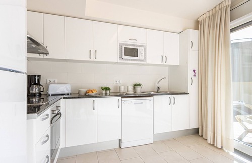 Roses Town Center Apartment | 2000-FRANCESC MACIA Duplex with wifi near the beach